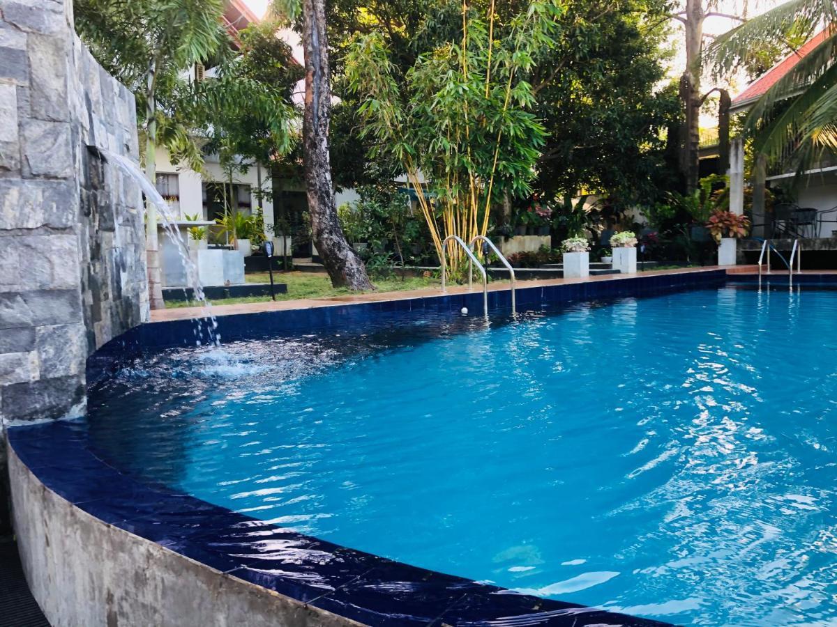 White Land City Hotel Dambulla Exterior foto
