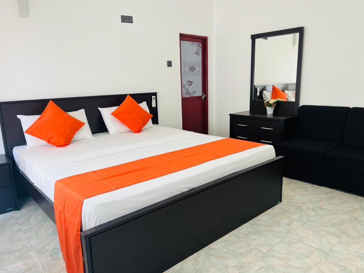 White Land City Hotel Dambulla Exterior foto